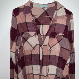 Long sleeve flannel with chest pockets